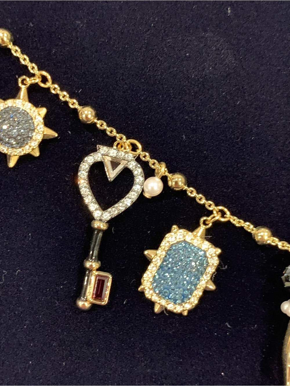 New/never worn Swarovski Gold "All Around" Luck Magic Charm Necklace - Picture 3 of 12